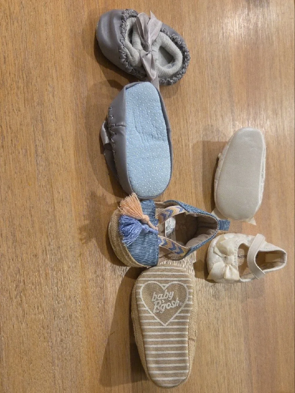 Lot Of Soft-Soled Shoes New Born To Sz 1 New